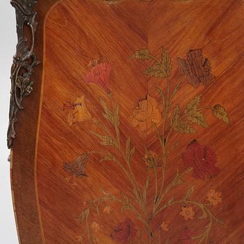 A Louis XV-style marquetry commode, first part of the 20th century.