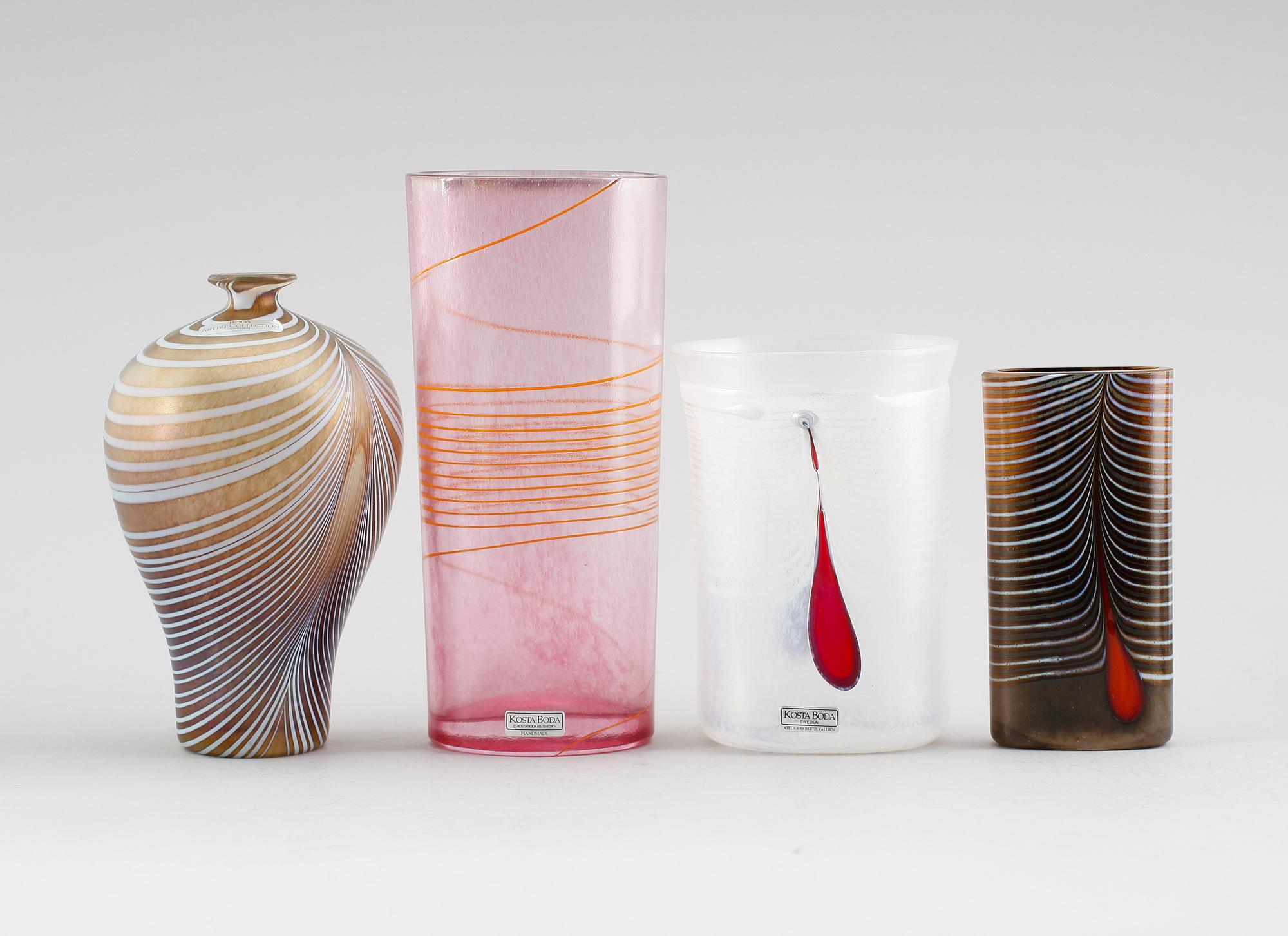 VASER, 4 st, glas, Bertil Vallien, Kosta Boda.