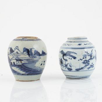 A group of two Chinese blue and white bowls and two jars, Qing dynasty, 19th century.
