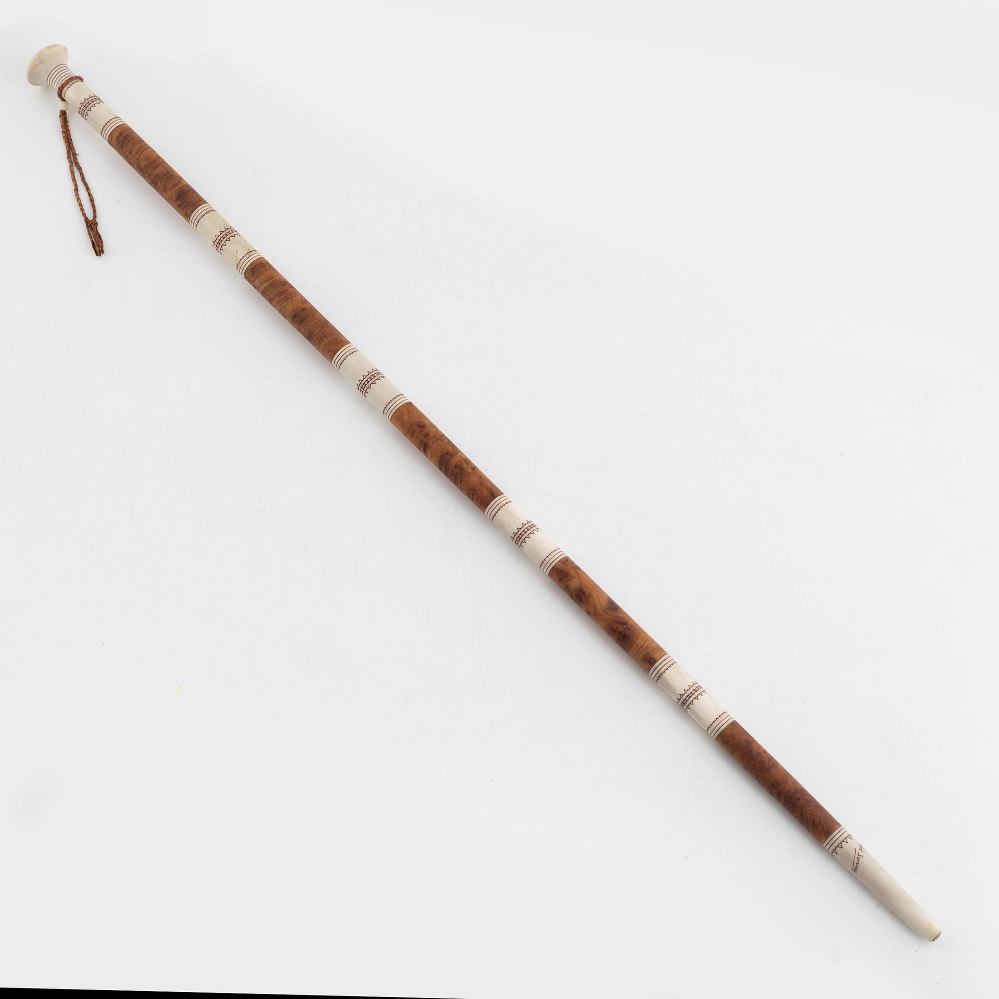 Thore Sunna, a staff, signed Thore Sunna.