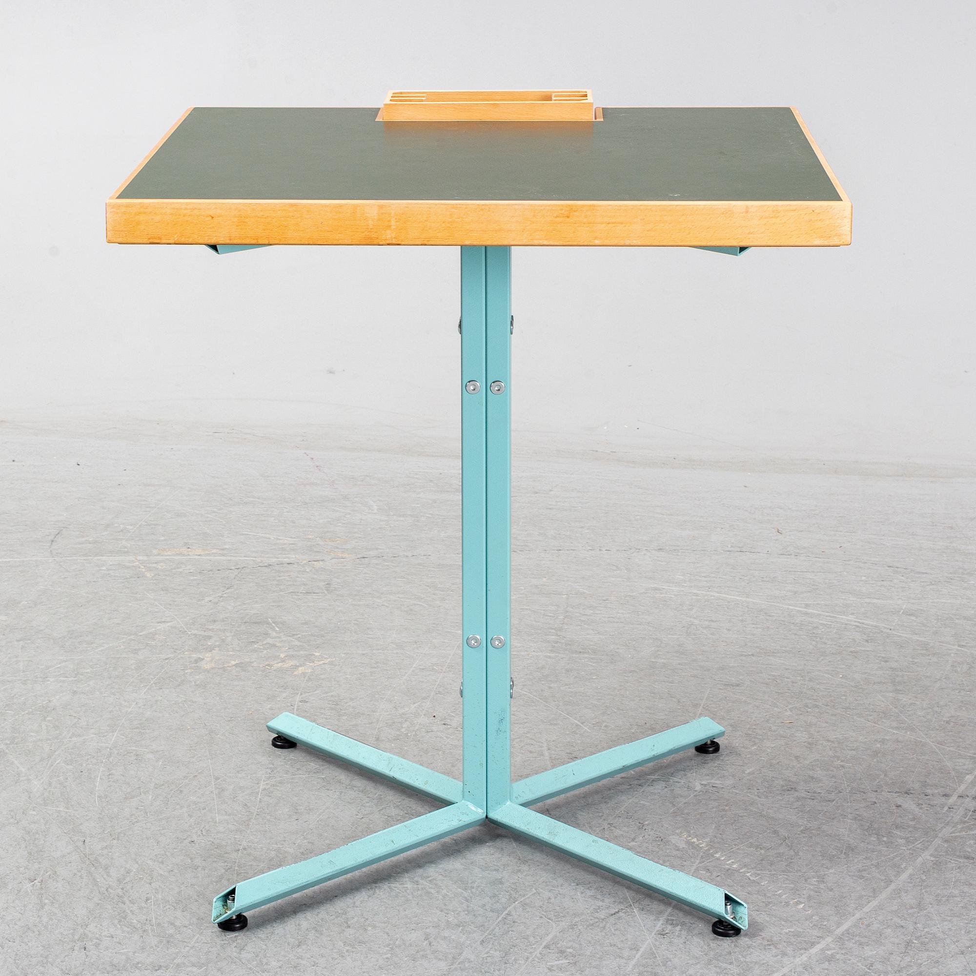 UGLYCUTE, table, Woodstockholm.