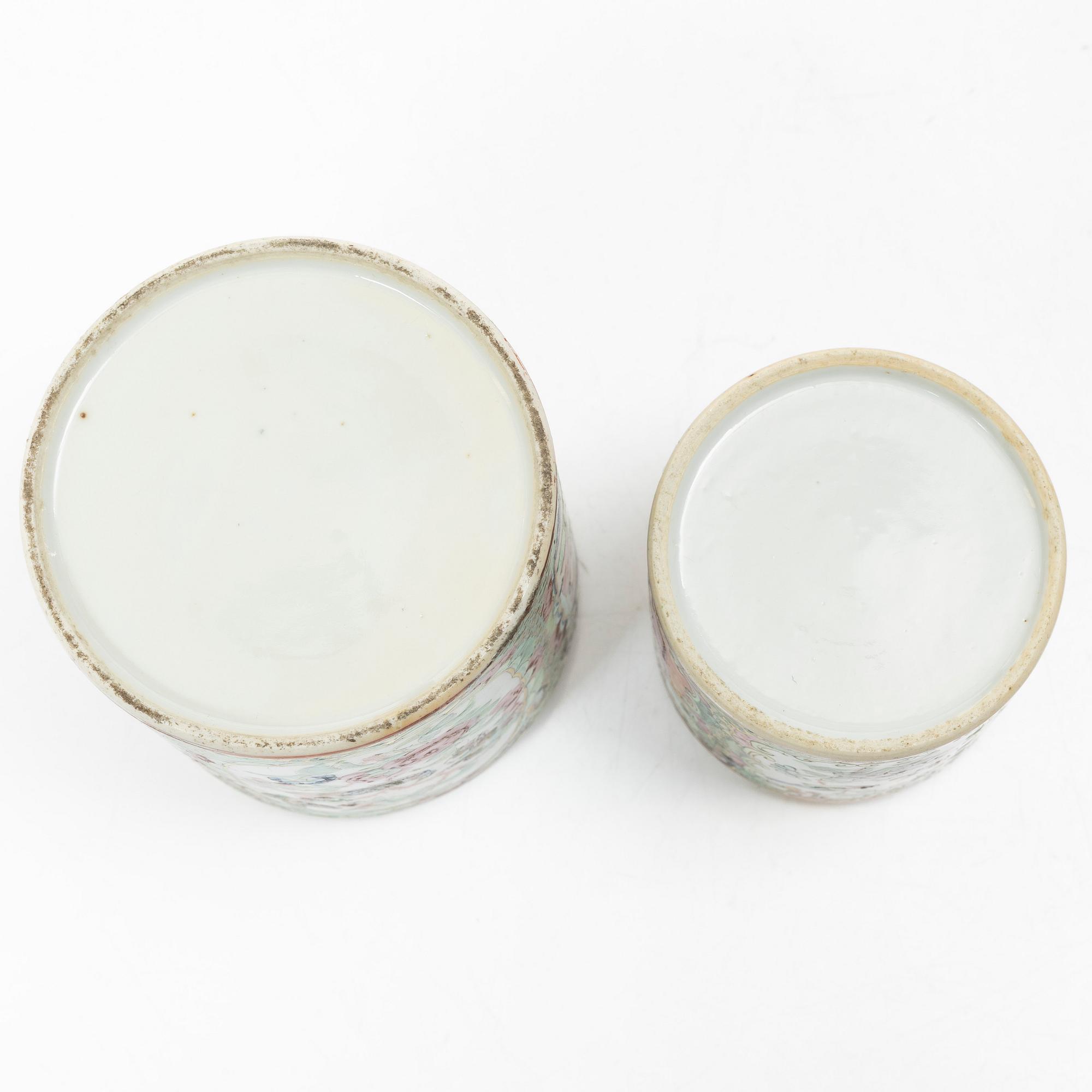 A five piece famille rose Canton box set, Qing dynasty, 19th century.