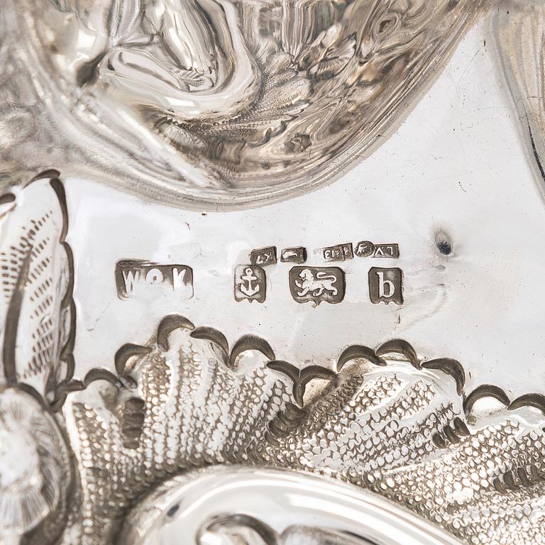 Brödkorg, sterling silver, W. G. Keight & Co, Birmingham 1901.