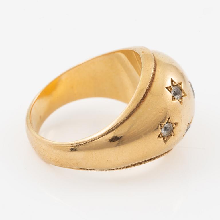 Ring, 18K gold, bombé, set with white stones.