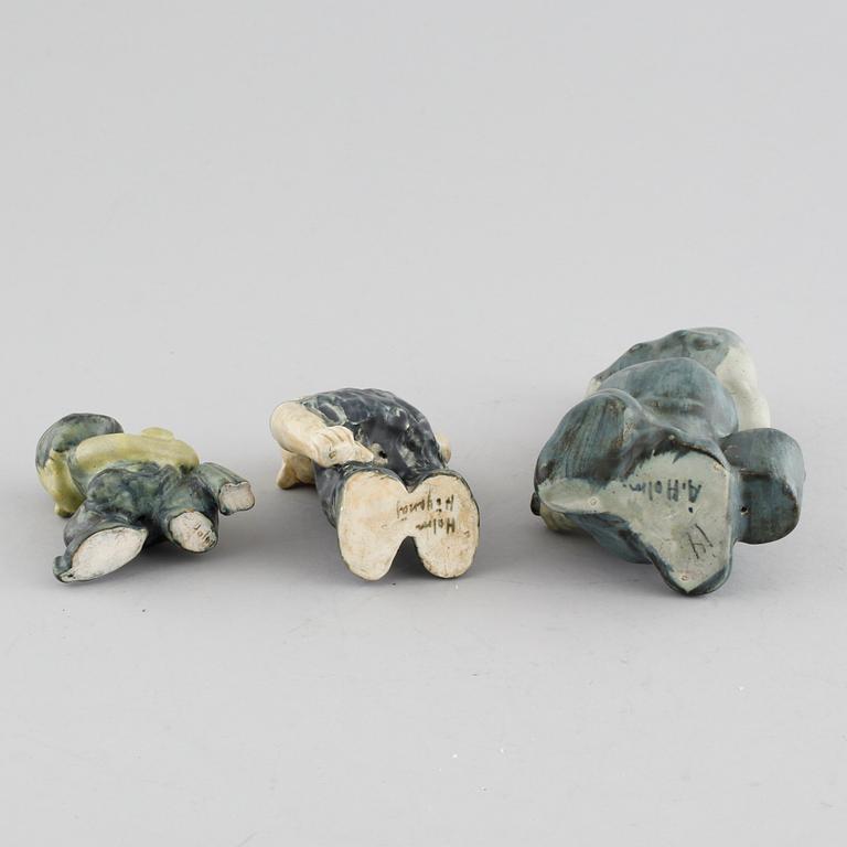 Three stoneware figurines by Åke Holm and Carla Holm, signed, 20th century.