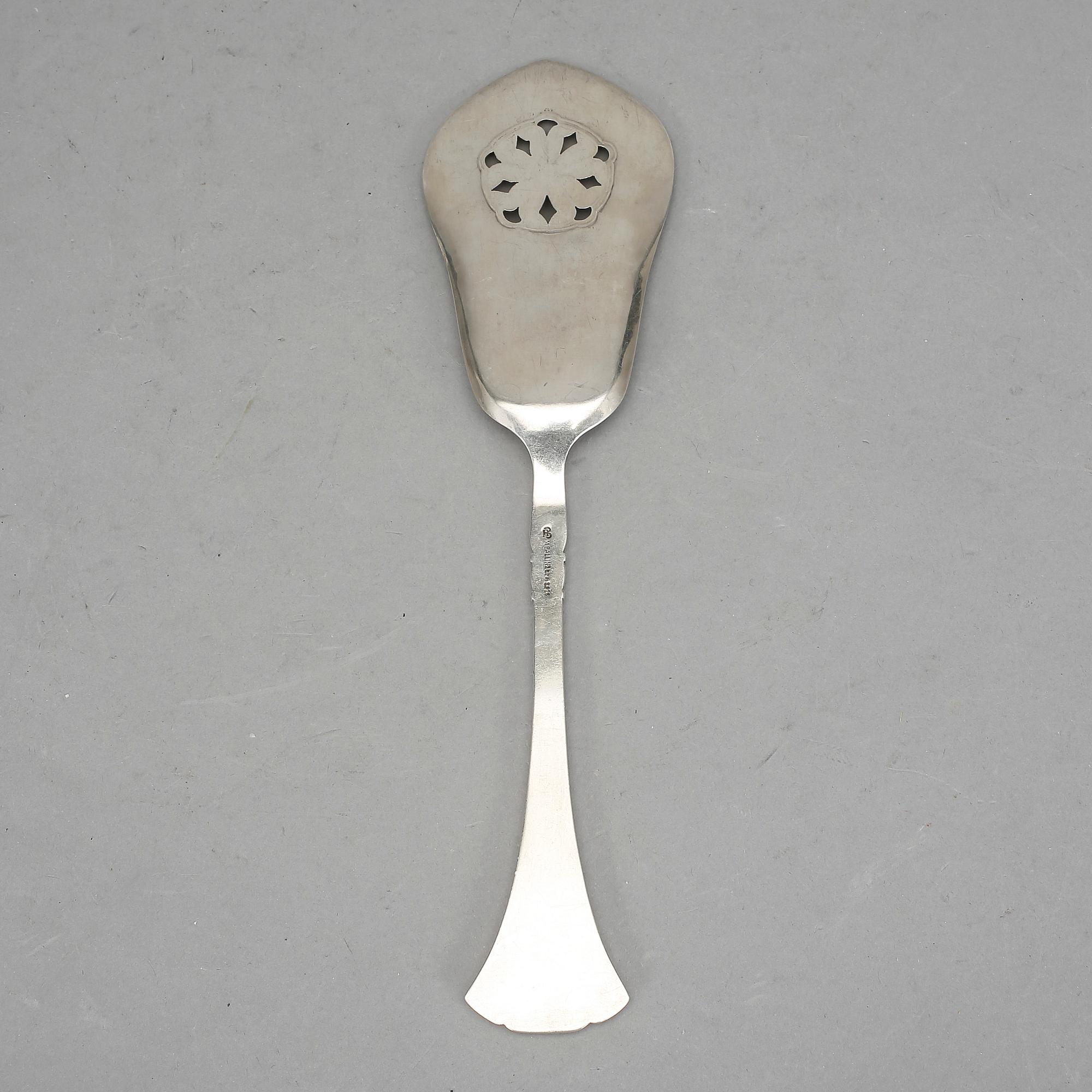 SERVERINGSSPADE, silver, Mogensen Ballin, jugend, tidigt 1900-tal. Vikt ca 92 gram.
