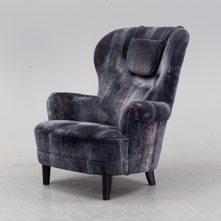 Carl Malmsten, an easy chair, model 'Rundrygg', AB O.H Sjögren, 2016.