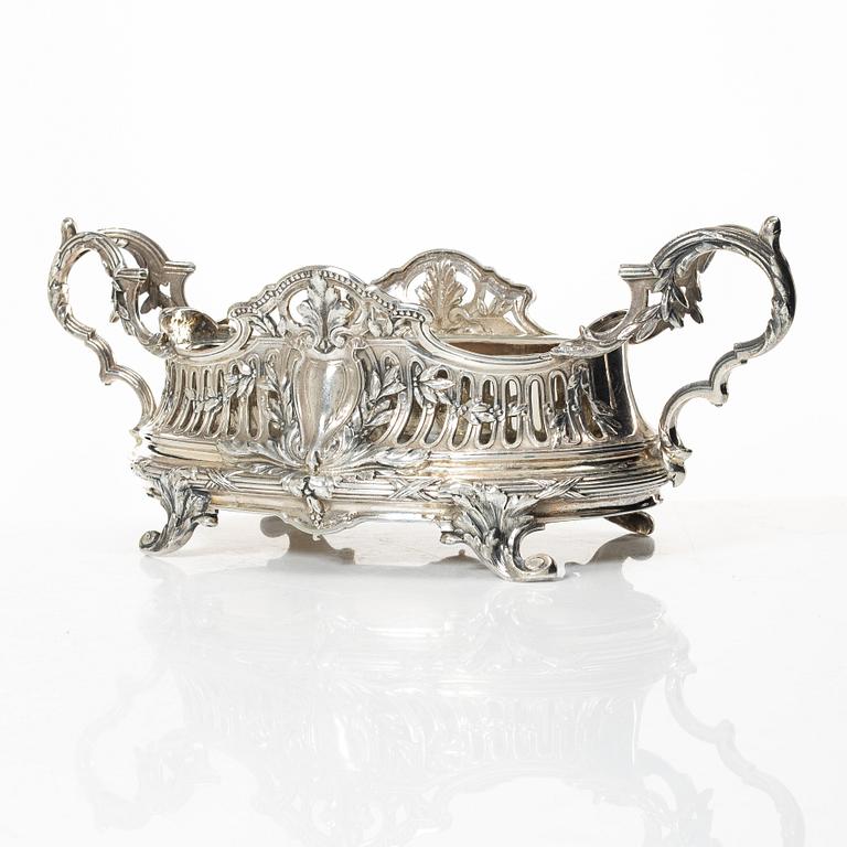 Jardinière, sterling silver, Louis XVI style, second half of the 20th century.