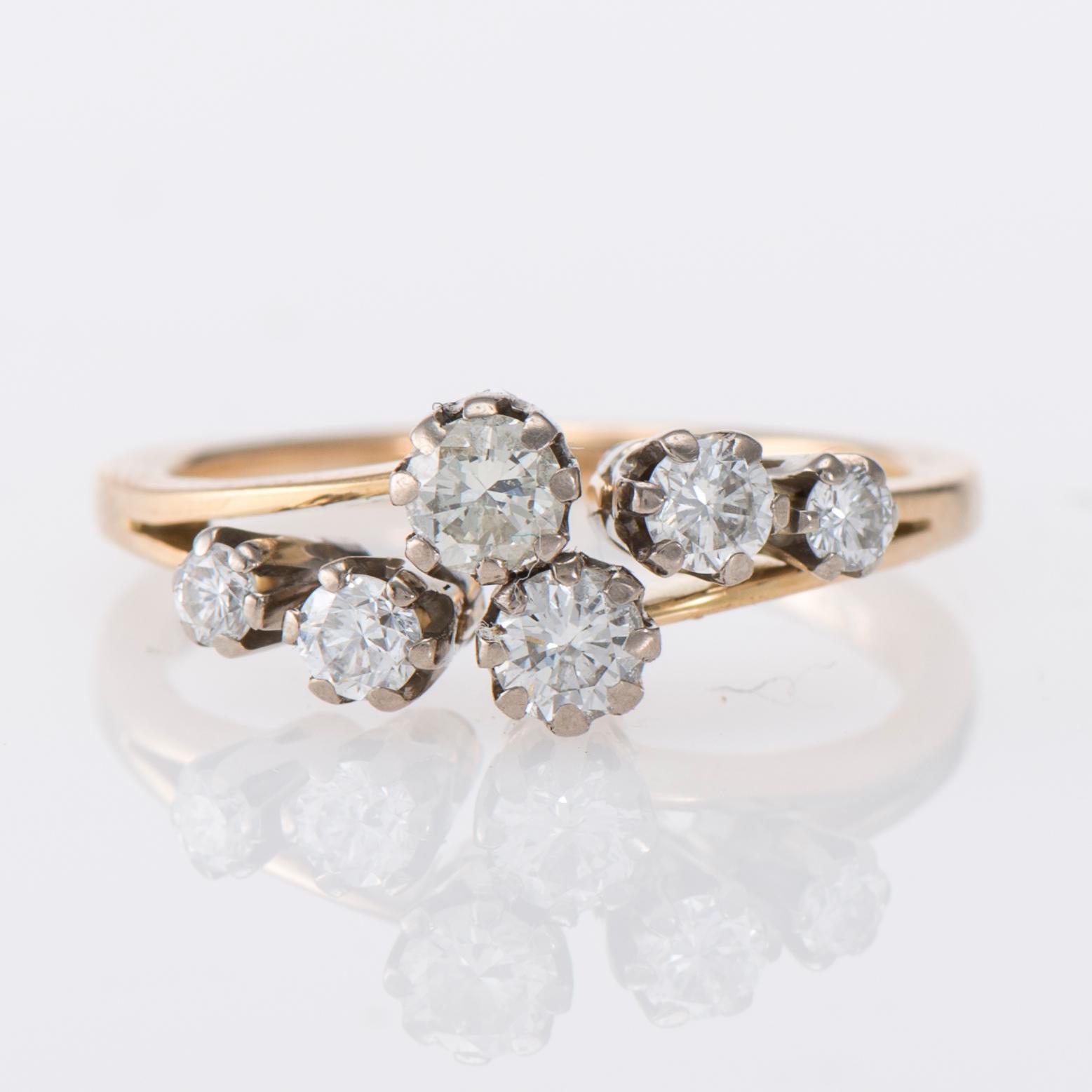RING, 18K guld, briljantslipade diamanter. Torbjörn Tillander 1983. Vikt ca 3,6 g.