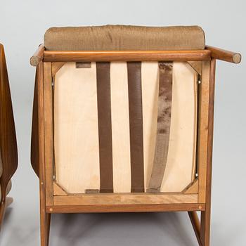 Folke Ohlsson, a pair of armchairs 'USA 75' Dux.