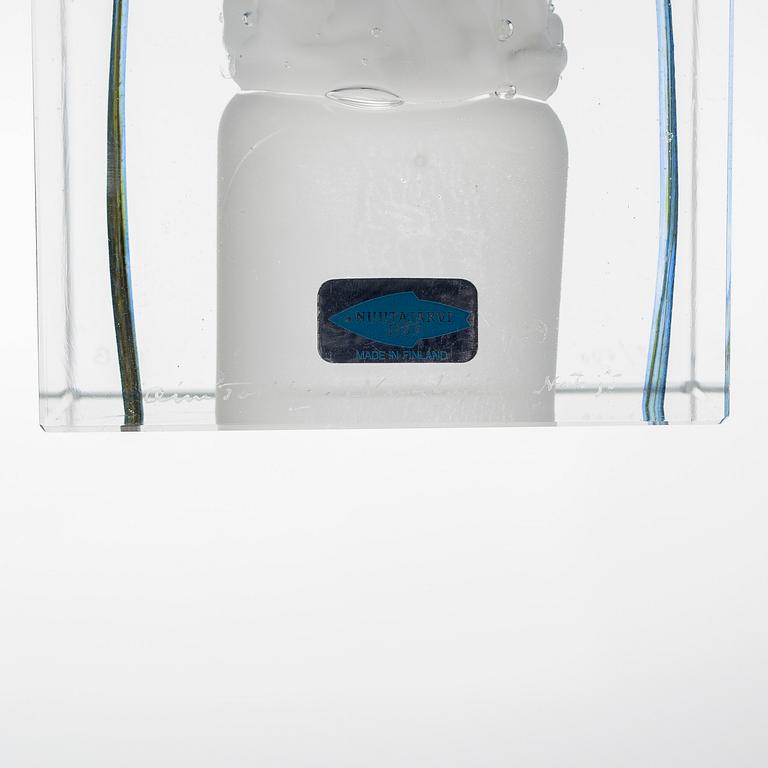 Oiva Toikka, a glass Jubilee Cube, signed and numbered Oiva Toikka Nuutajärvi Notsjö, 58/500 NIB.