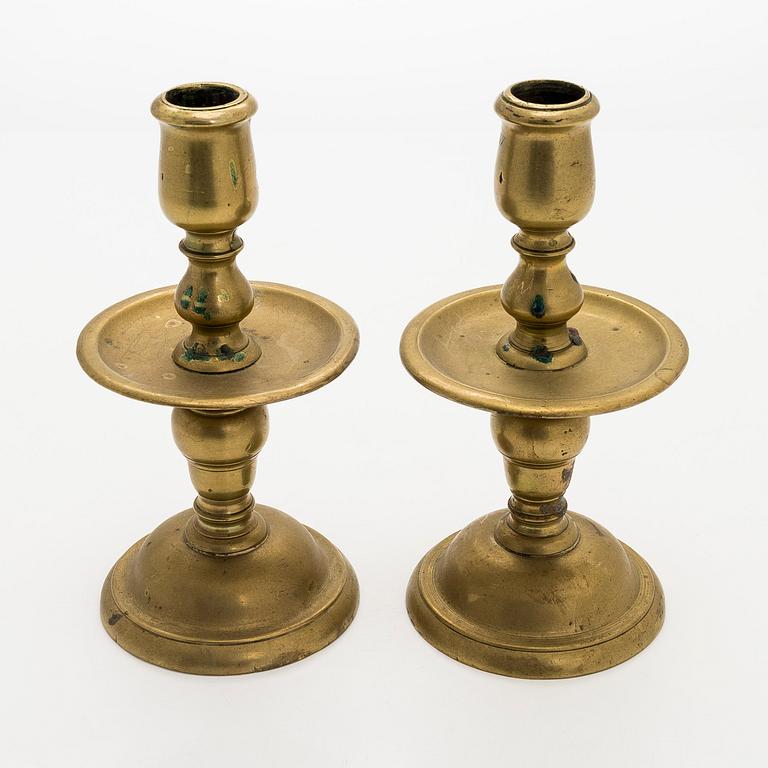 Kynttilänjalka ns. Heemskerk-malli, Flanderi, 1700-luku.