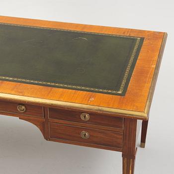 Skrivbord, gustaviansk stil, 1900-talets mitt.