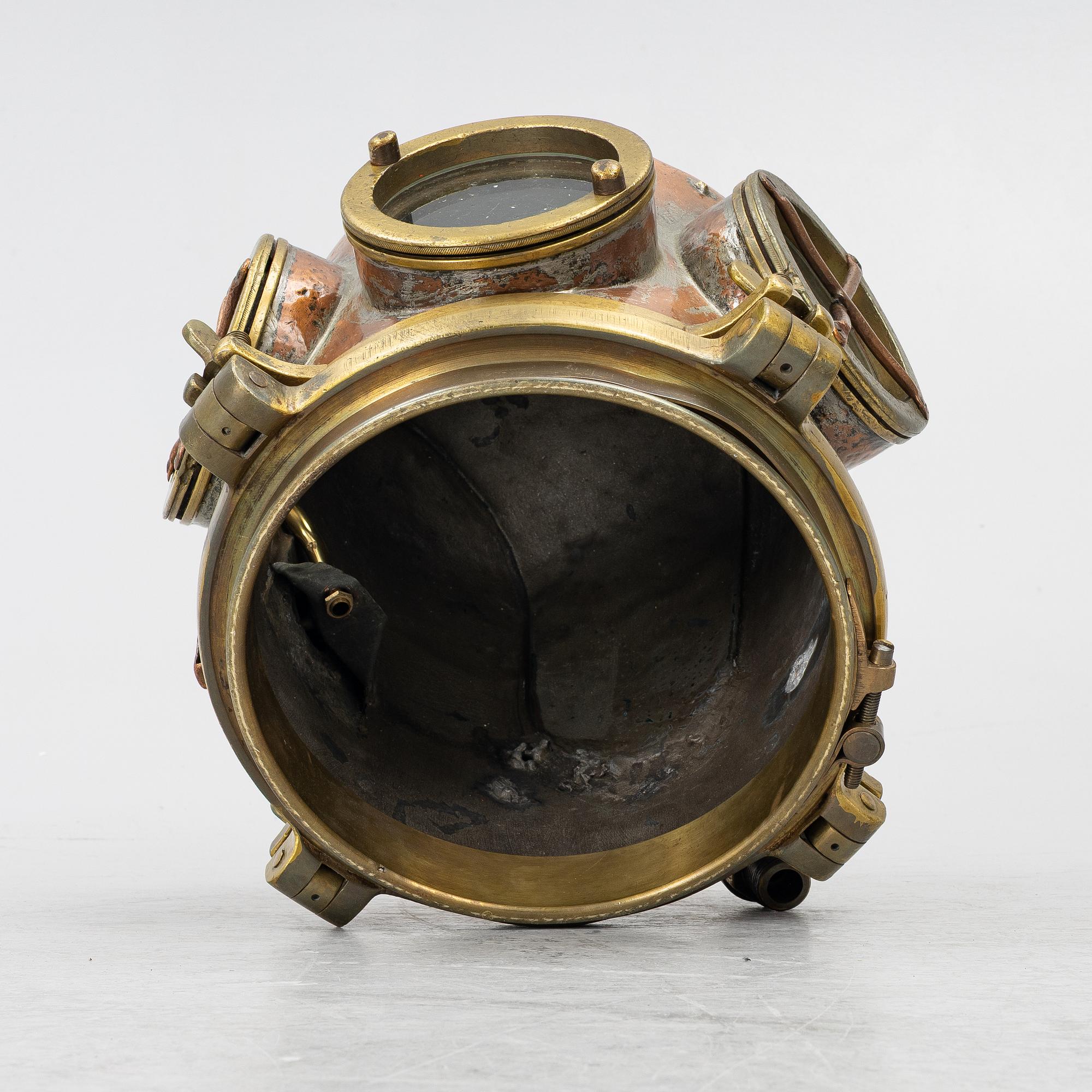 Diving helmet, for deep-sea divers, circa 1900 (before 1904),  C.A. Lindqvist (Carl Axel L 1828-1904).