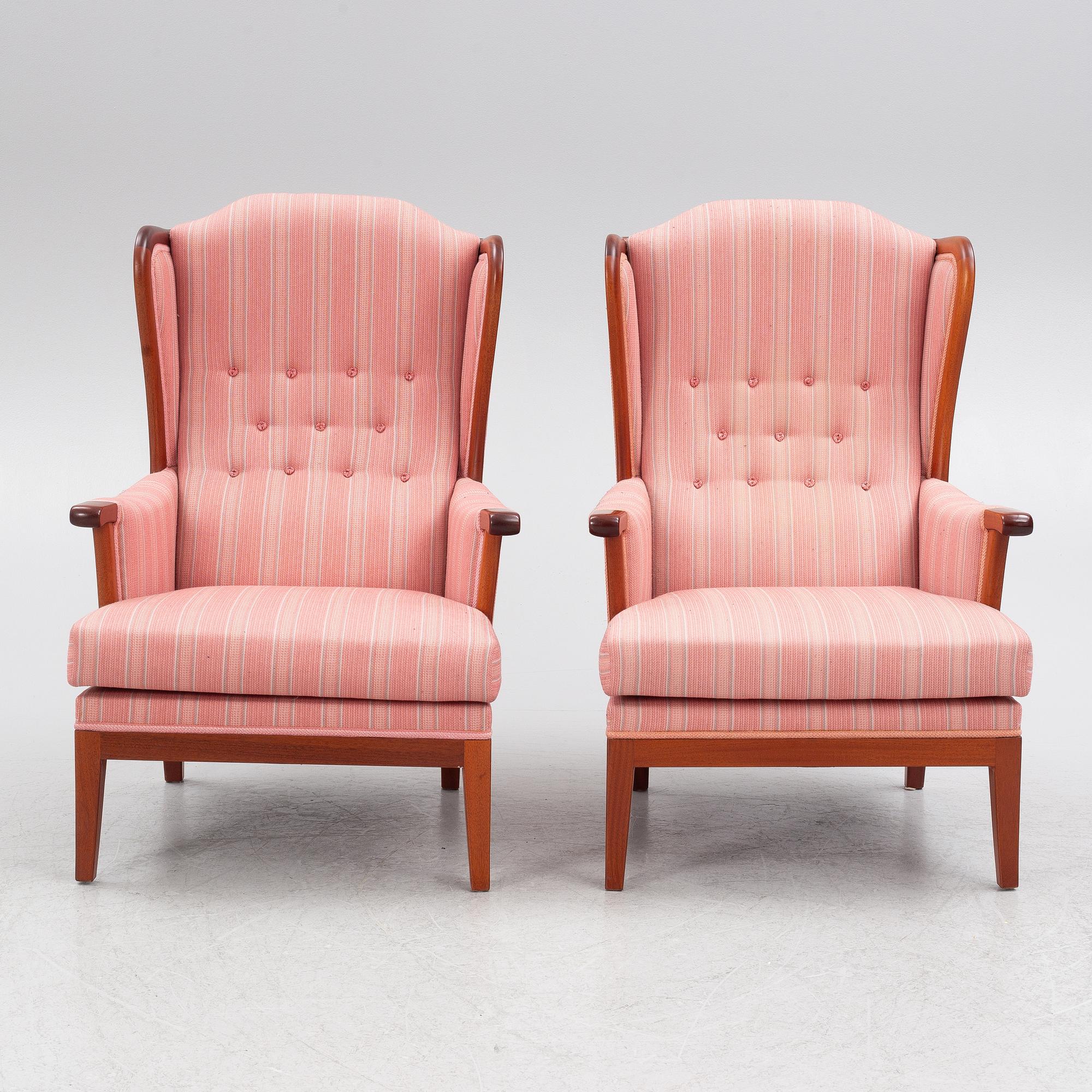 Carl Malmsten, a pair of 'Husfadern' armchairs, OH Sjögren 1988.