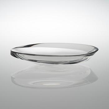 TAPIO WIRKKALA, TAIDELASIVATI, 3860. Sign. Tapio Wirkkala, Iittala 1956.