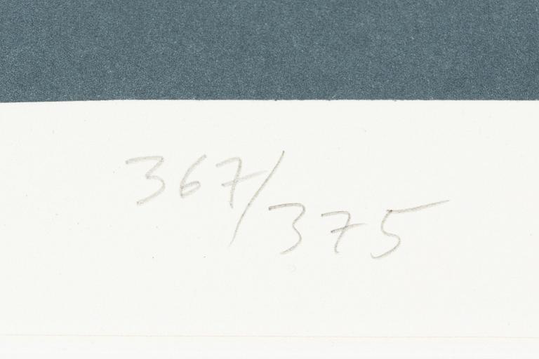 Yrjö Edelmann, "Wrapped Moët & Chandon".