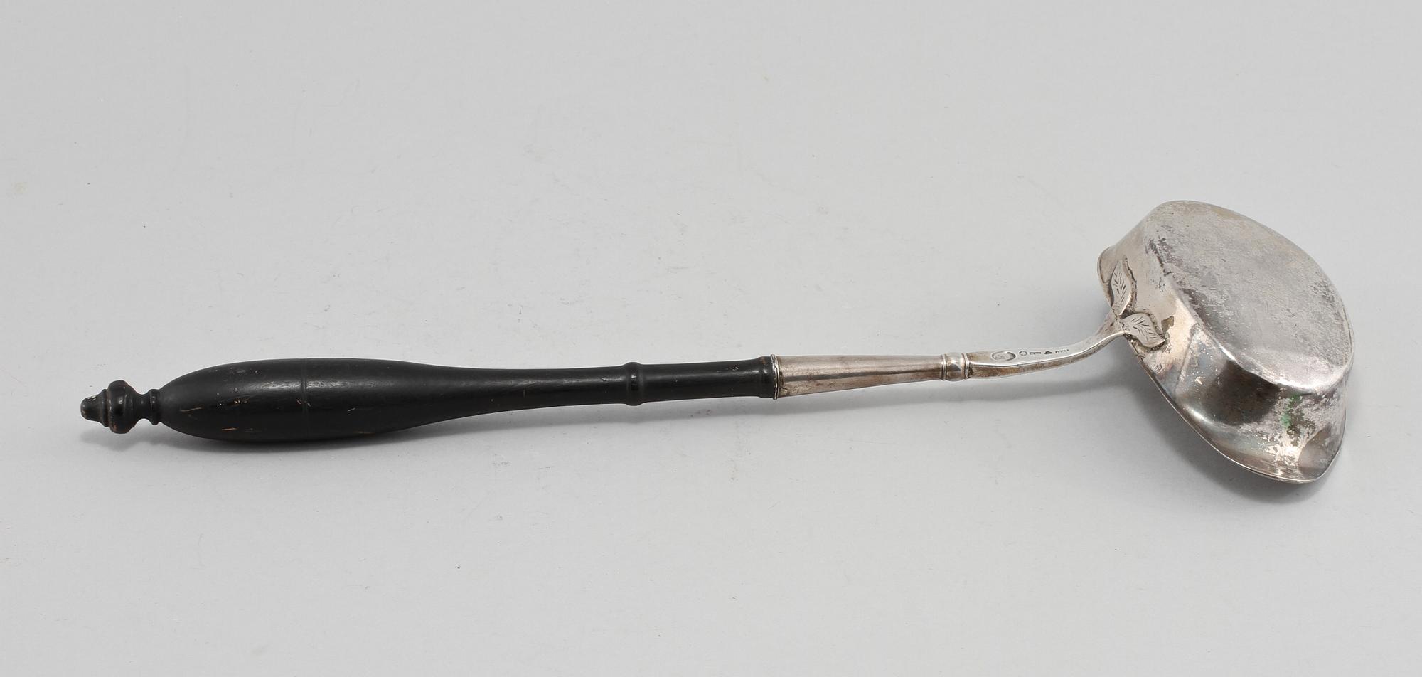 SOPPSLEV, silver, Johan Petter Hollman, Skänninge, 1942. Vikt 163 g.
