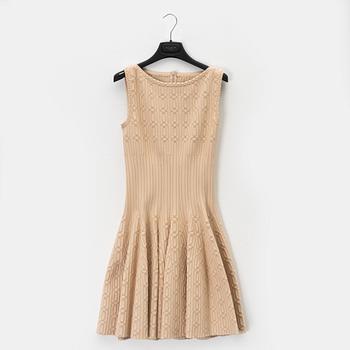 Alaïa, a beige patterned dress, size 36.