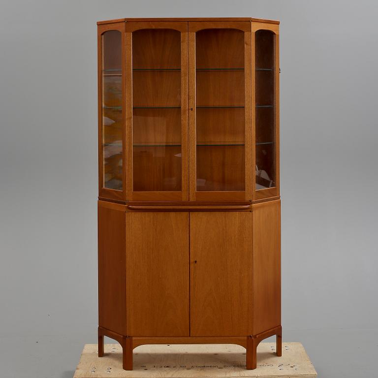 SKÅP, "Undantaget", Carl Malmsten, Åfors Möbelfabrik AB, 1900-talets andra hälft.