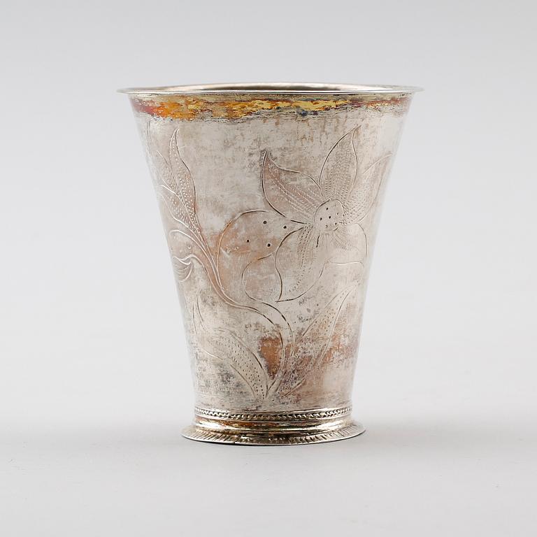 BÄGARE, silver, Petter Zettersteen, Norrköping 1742. Vikt ca 92 gram.