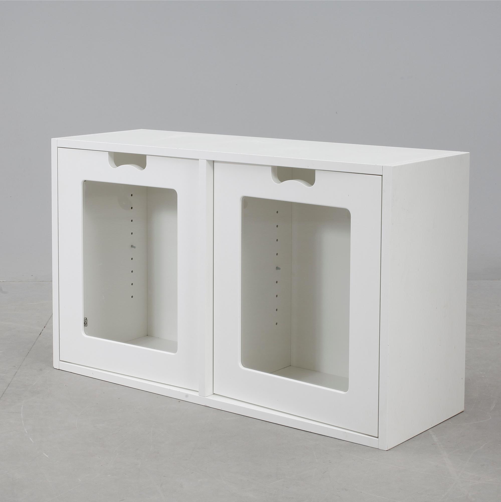 VINTRINSKÅP, "Snow", Jonas Bohlin och Thomas Sandell för Asplund. Modellen formgiven 1994.