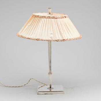 BORDSLAMPA, nysilver, CG Hallberg, Stockholm, 1920-30-tal.