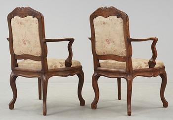 KARMSTOLAR, ett par, mahogny, Europa, nyrokoko, 1800/1900-tal.