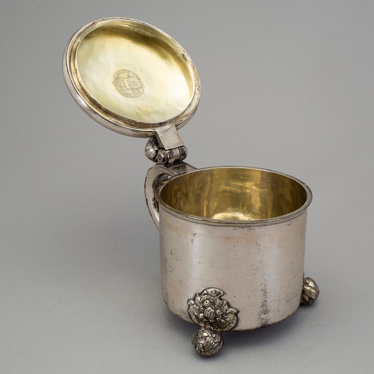 A Swedish 17th century parcel-gilt tankard, mark of Henrik Reimers, Norrkoping (1684-1693).