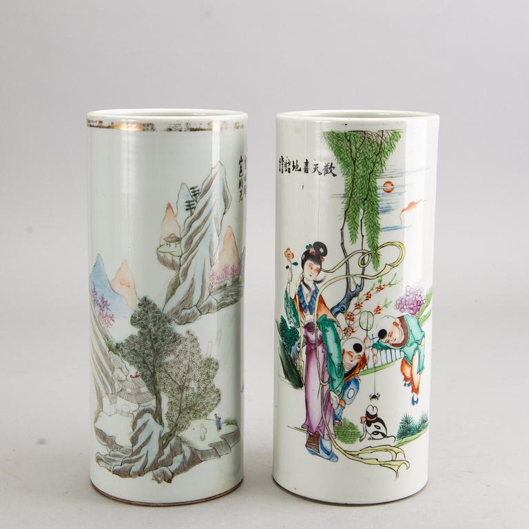 TWO CHINES PORCELAINS BRUSH  STANDS   20TH CENTURY.