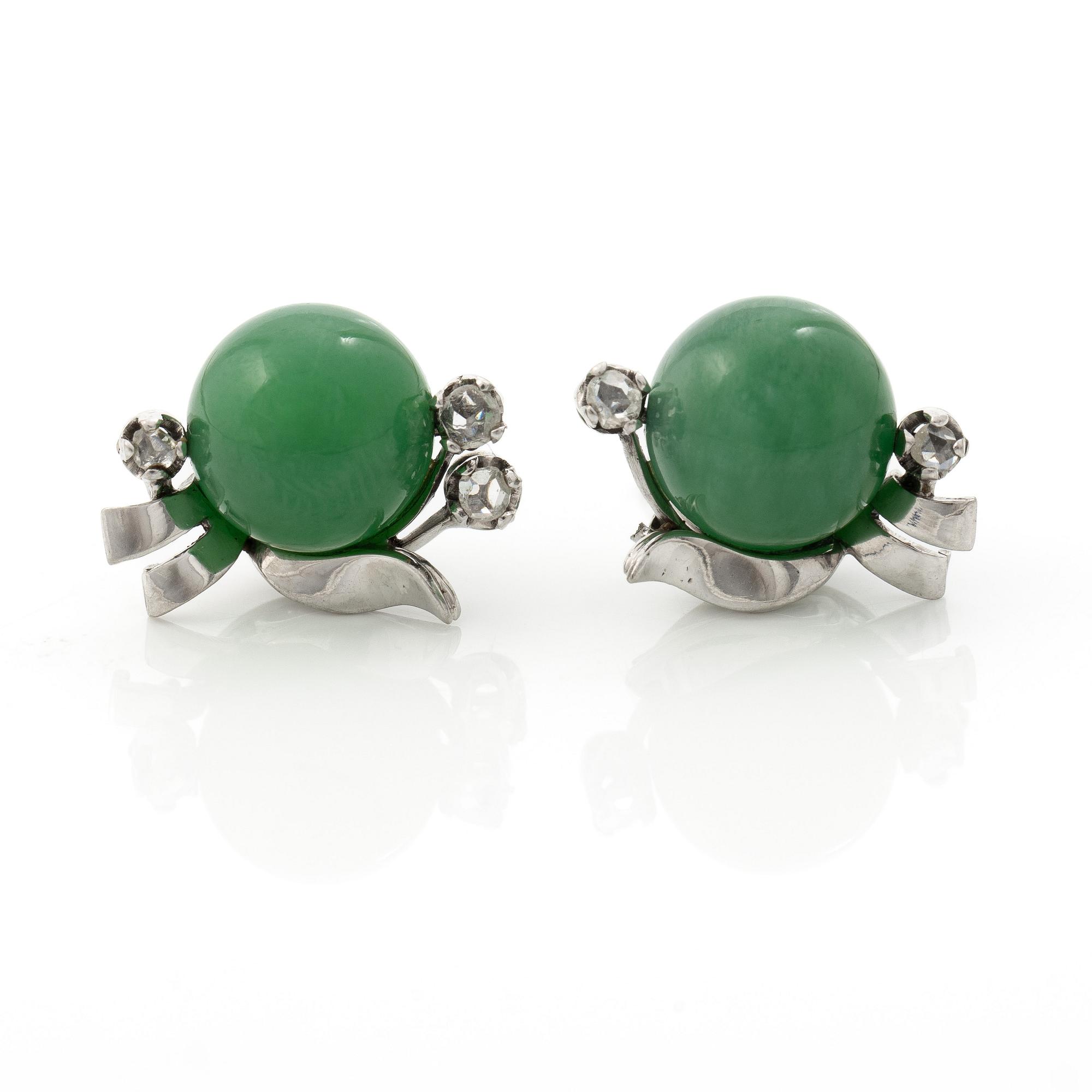 A pair of 18K white gold earrings with green quartz and rose-cut diamonds.