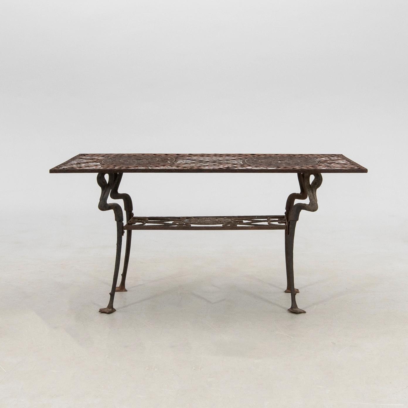 Garden Set, 7 Pieces, 20th Century.