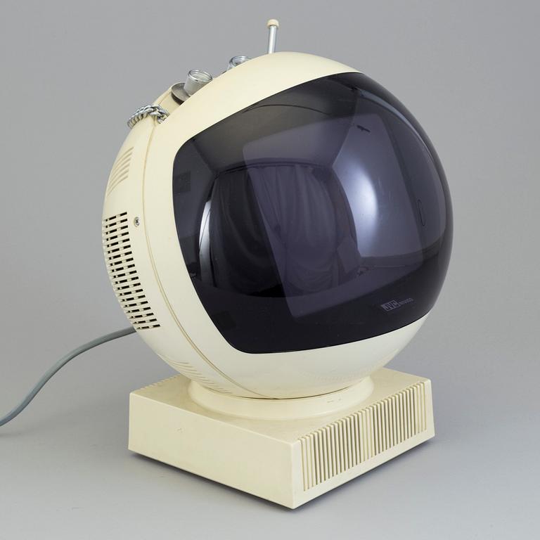 JVC Nivico TV. Model 3240 SC. 1970s.