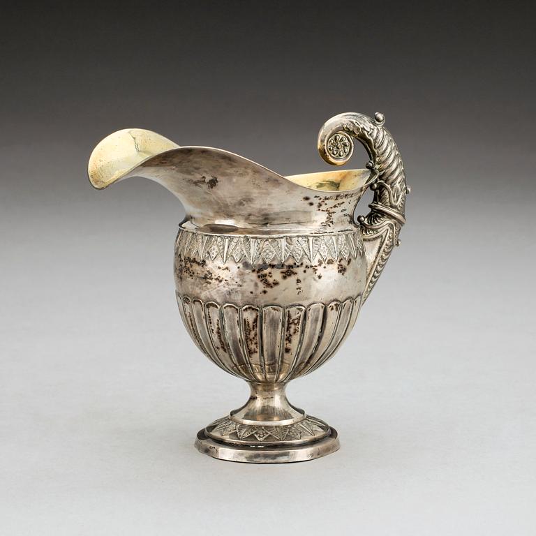 GRÄDDKANNA, silver, senempire, Anders Gottlieb Herkepeus, Norrtälje 1846. Vikt ca 110 gram.