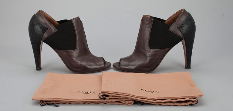 SKOR, peep toe booties, Azzedine Alaïa.