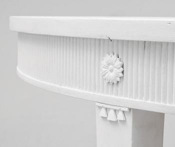 BORD, gustaviansk stil, 1900-talets andra hälft.