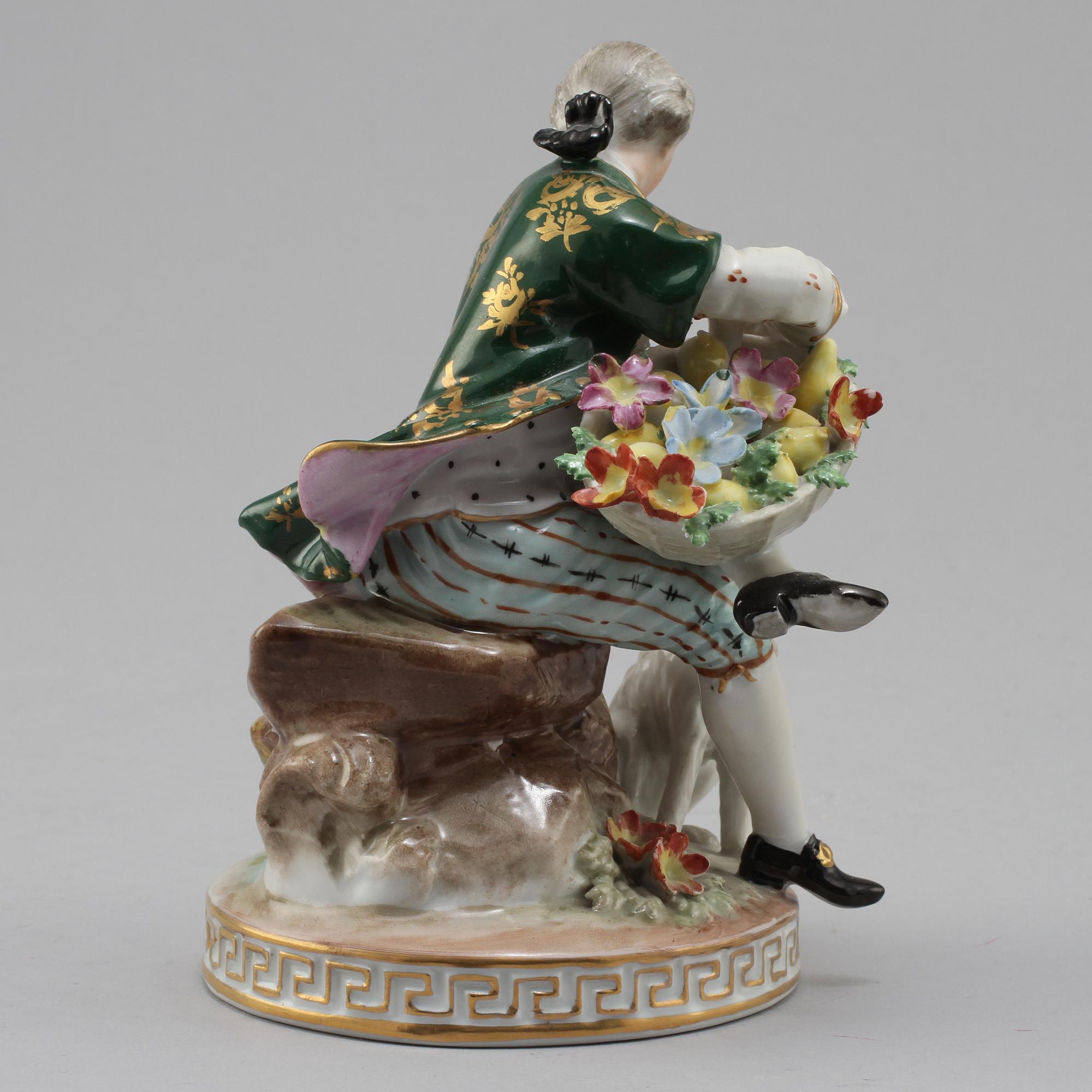 FIGURIN, porslin, Dresden, omkring 1900.