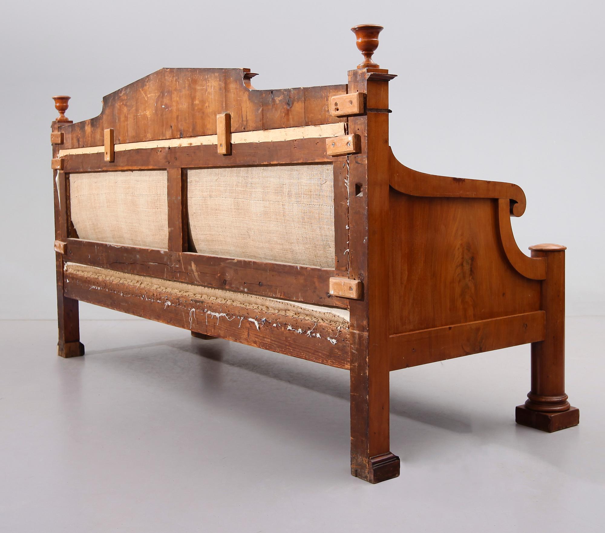 SOFFA, Baltikum, empire, 1800-talets första hälft.