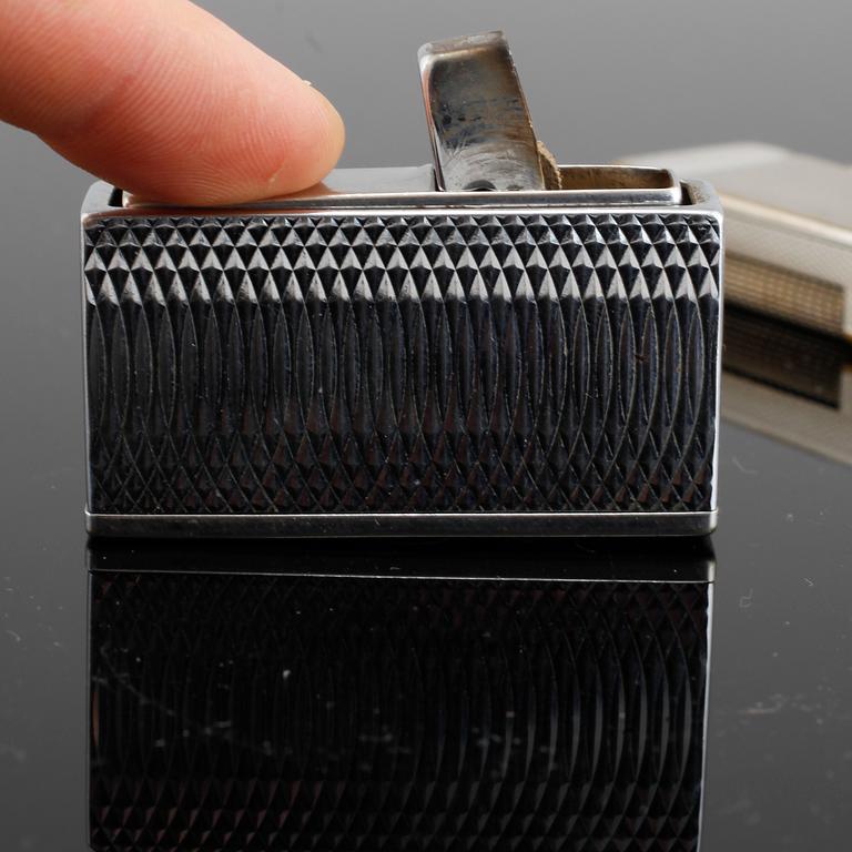 Two lighters from Dunhill and Consul, second half of the 20th century.