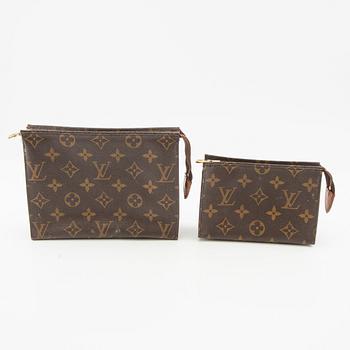 Louis Vuitton, 2 st pouch.