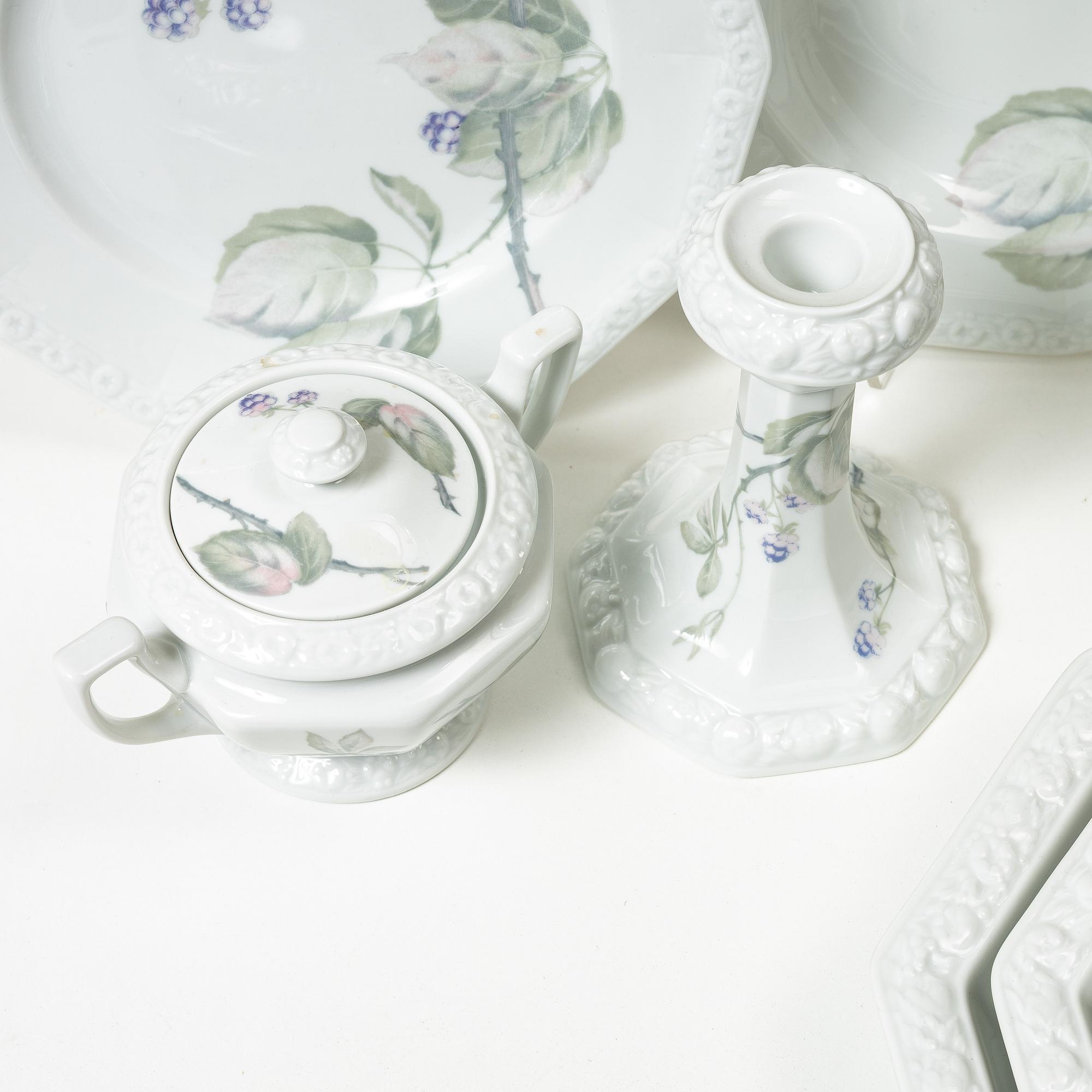 Rosenthal, mat- och kaffeservis, 88 delar, "Classic Rose", Tyskland.