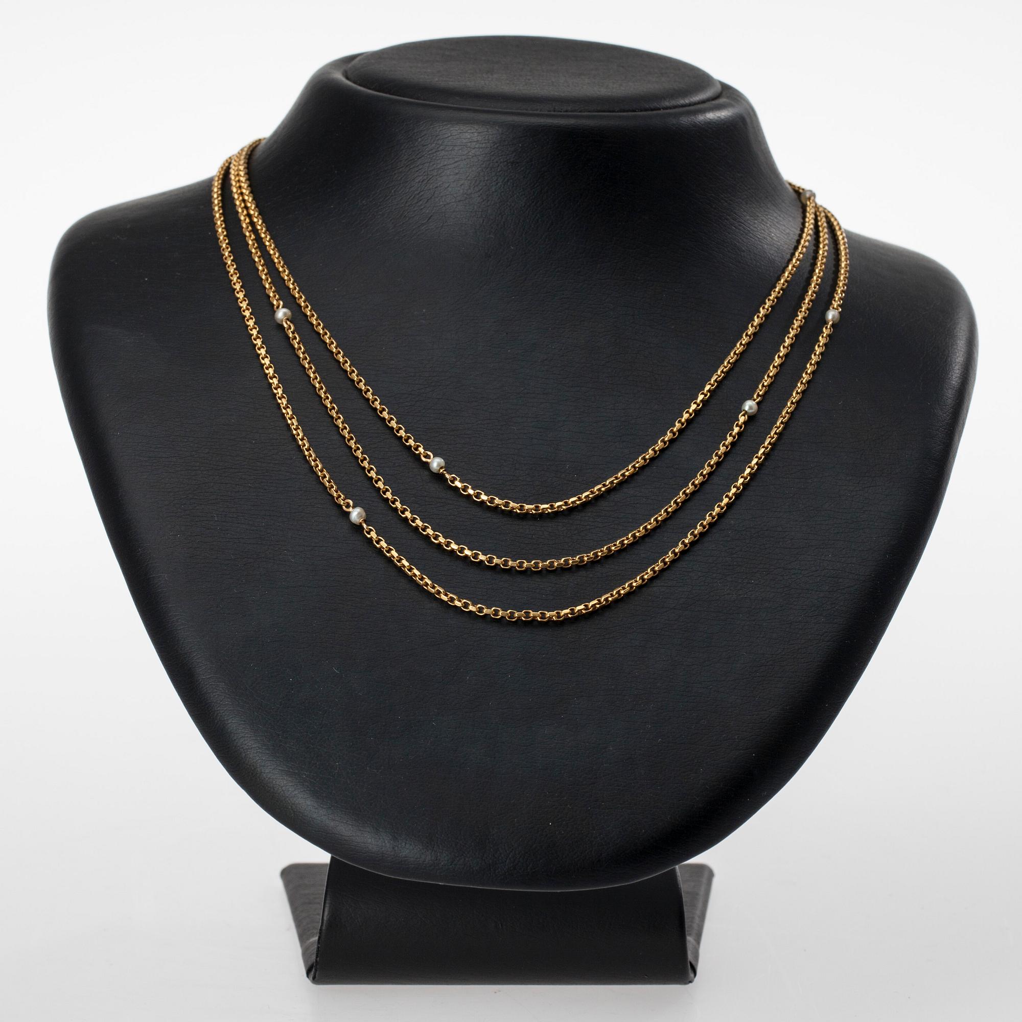 HALSKED, 18K guld, naturliga pärlor 9 st, ca 3 mm. Tidigt 1900-tal. Vikt 27,6 g.