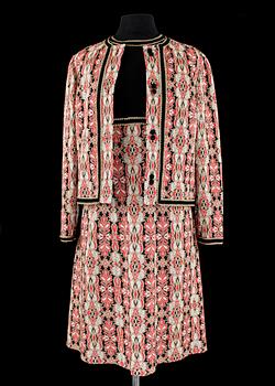 672. A 1970s two-piece ensemble consisting of dress and jacket by Pierre Balmain.