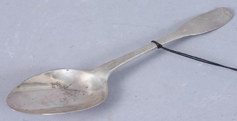 SKED, silver, Gustaf Stafhell d. ä, 1714-1755, otydl årsstämpel. 50 gram.