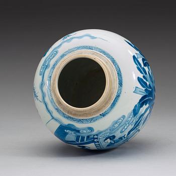 A blue and white jar, Qing dynasty, Kangxi (1662-1722).