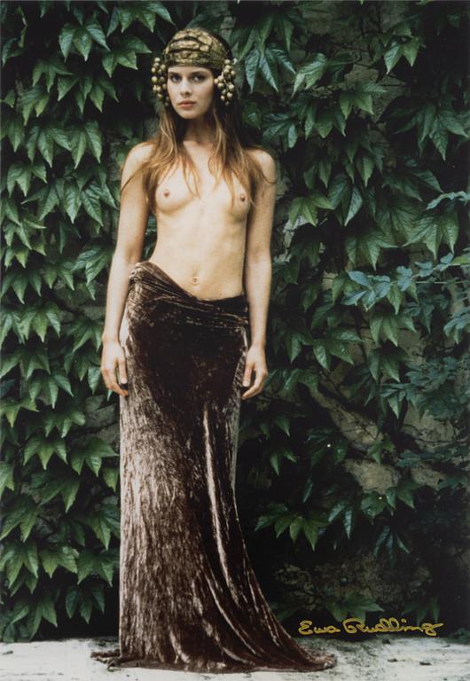 Ewa Rudling, fotografi av Nastassja Kinski, signerad.