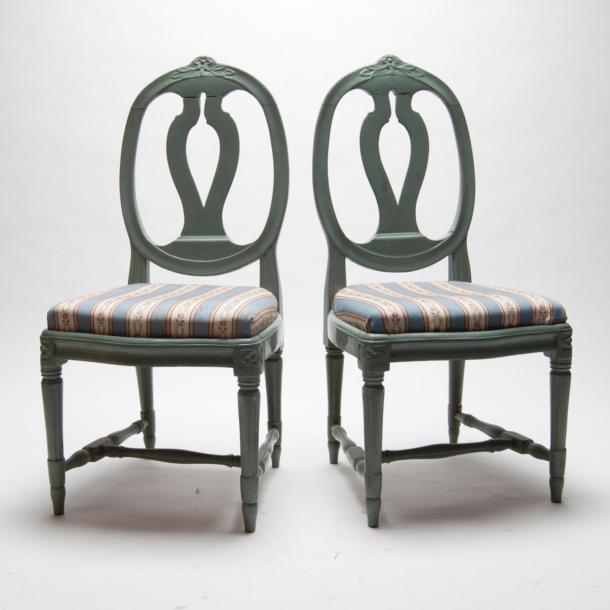 STOLAR, ett par, gustaviansk stil, 1800-tal.