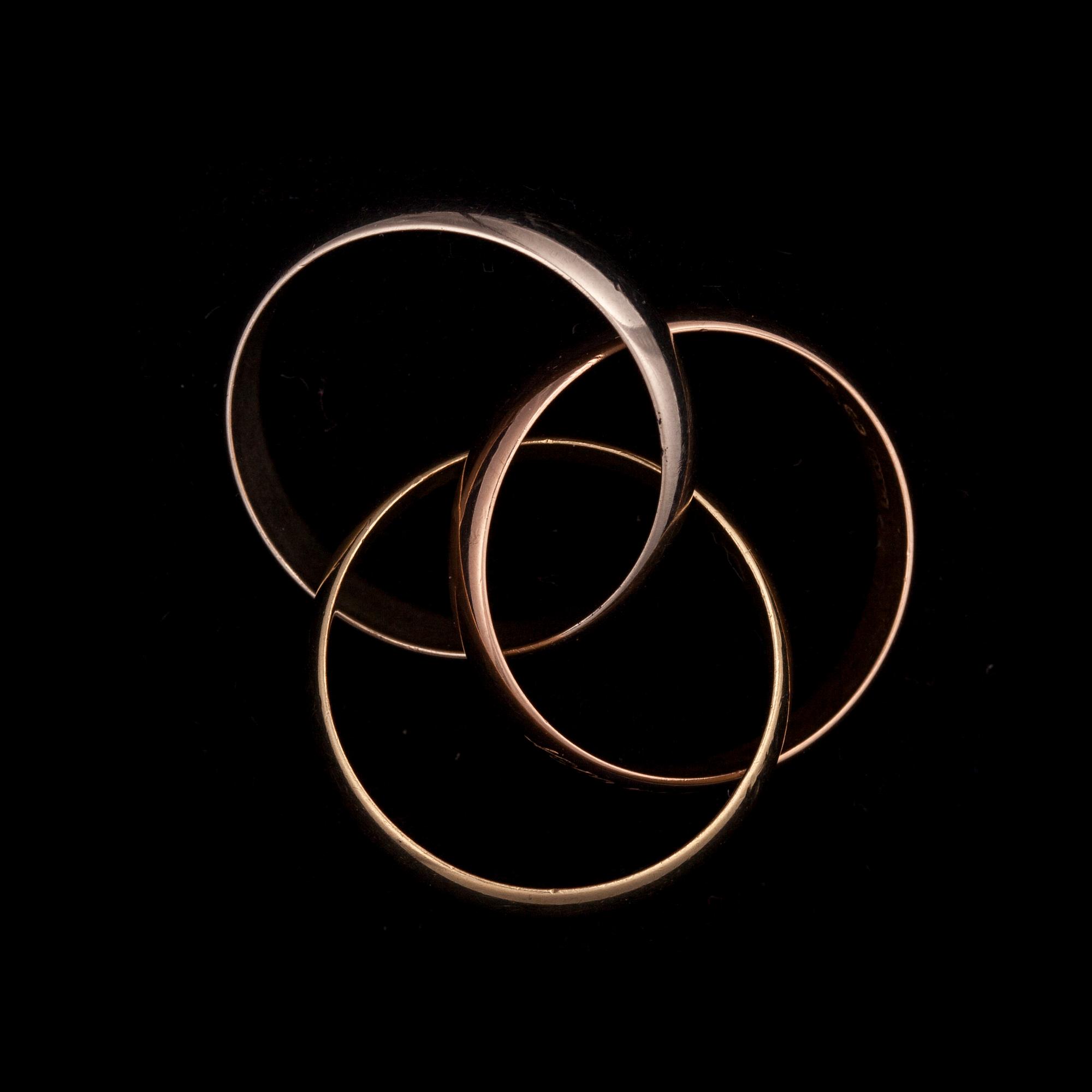 RING, "Trinity" 18K guld, Cartier. Vikt 6 g.