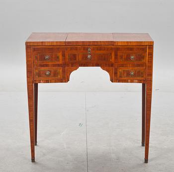 POUDREUSE, Louis XVI-stil.