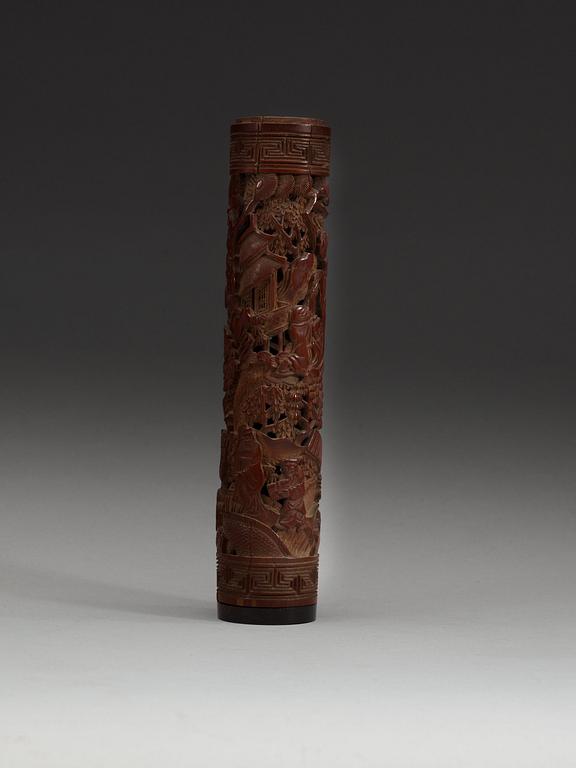 RÖKELSEHÅLLARE, snidat trä. Qing dynastin, 1700-tal.